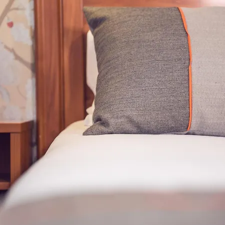 Отель Timhotel Tour Eiffel 3*