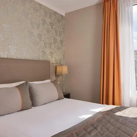 Timhotel Tour Eiffel 3* Paris