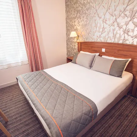 Timhotel Tour Eiffel Отель 3*