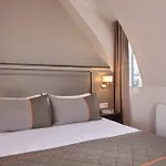 Timhotel Tour Eiffel