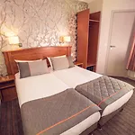 Hotel Timhotel Tour Eiffel Parigi