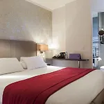 Hotel Timhotel Tour Eiffel Parigi