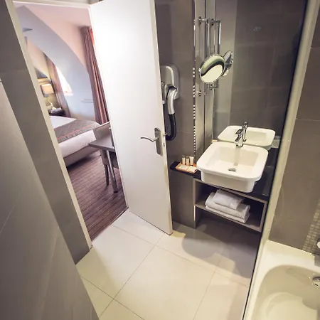 Timhotel Tour Eiffel Hotel