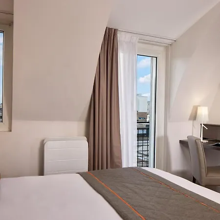 酒店 提姆埃菲尔铁塔酒店 3*