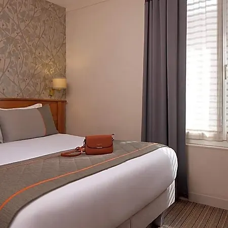 Timhotel Tour Eiffel 3*