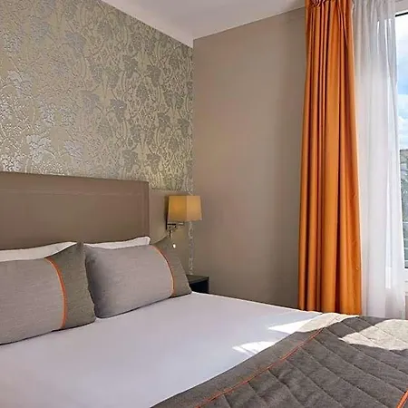 Timhotel Tour Eiffel Hotel