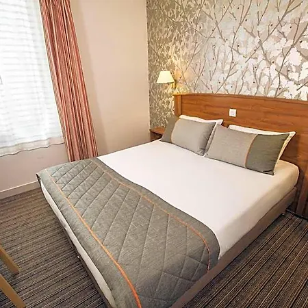 Timhotel Tour Eiffel 3*