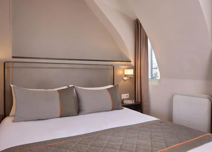 Timhotel Tour Eiffel