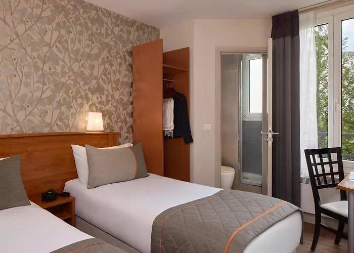 Timhotel Tour Eiffel 3*