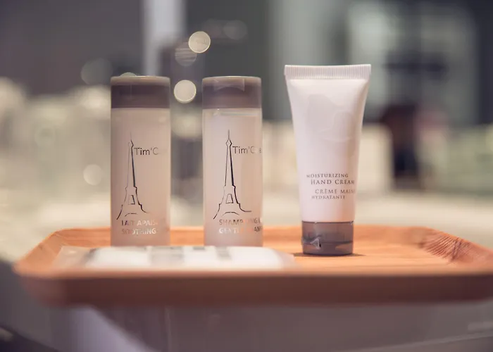 Hotel Timhotel Tour Eiffel 3*