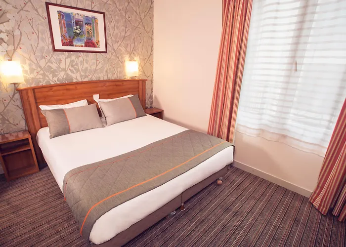 Timhotel Tour Eiffel Paryż