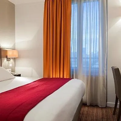 Timhotel Tour Eiffel París