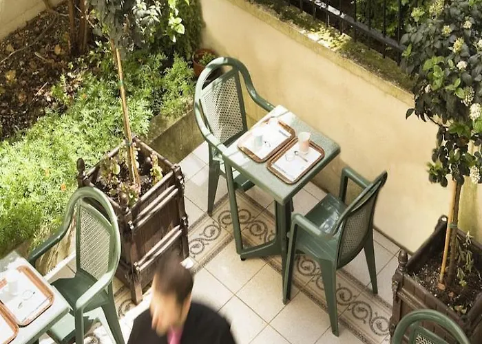 Timhotel Tour Eiffel Hotel