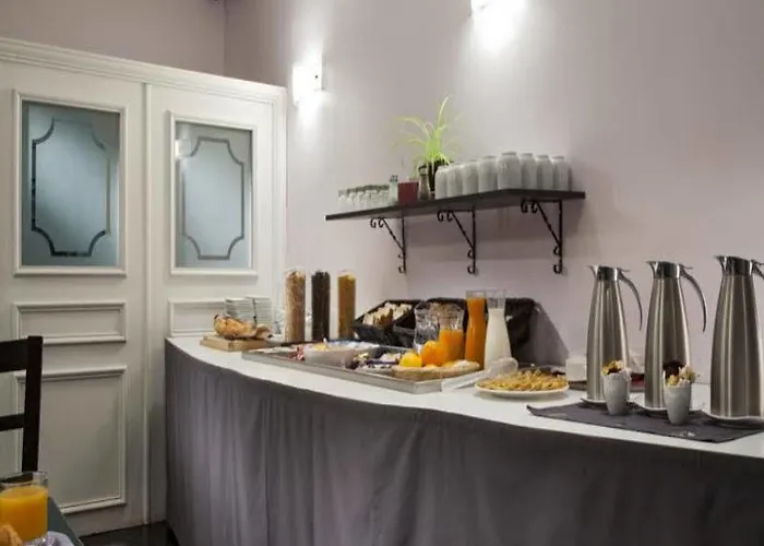 Timhotel Tour Eiffel Hotel 3*