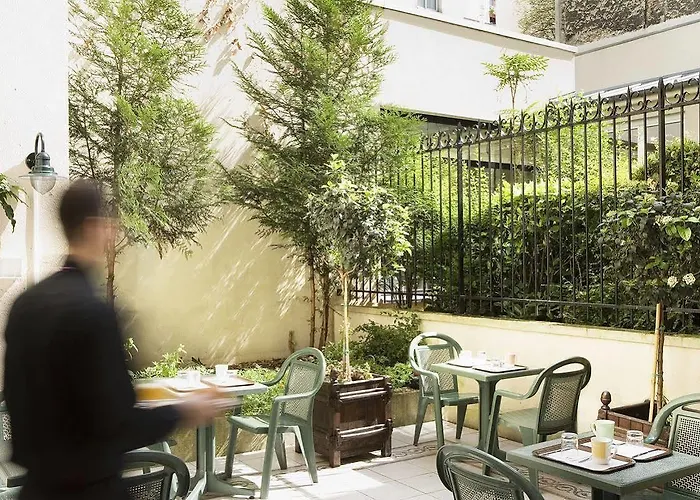 Timhotel Tour Eiffel Hotel