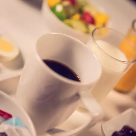 Timhotel Tour Eiffel Hotel 3*