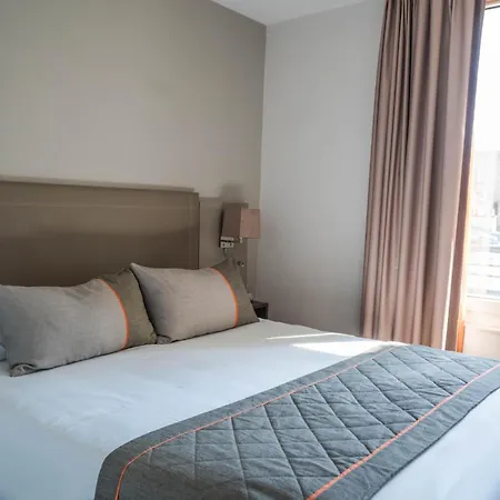 Otel Timhotel Tour Eiffel 3*