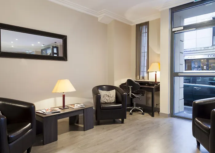 Timhotel Tour Eiffel Hotel 3*